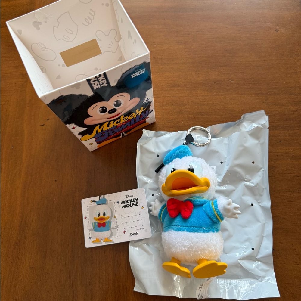 Pop Mart Disney Mickey and Family - Donald
